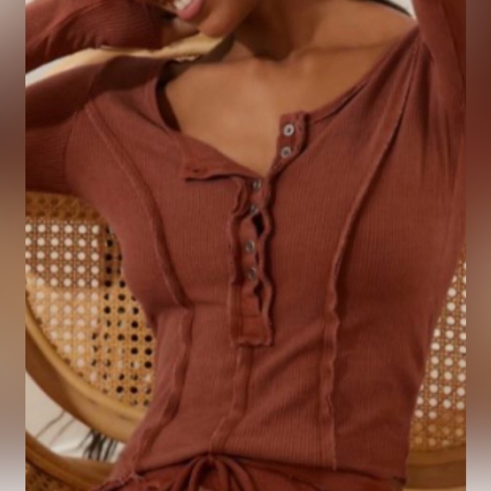 Urban Outfitters brown long sleeve, size small